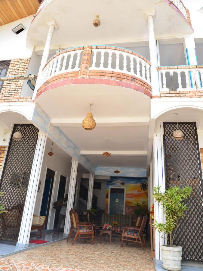 希克杜沃 快乐金枪鱼旅馆酒店 外观 照片